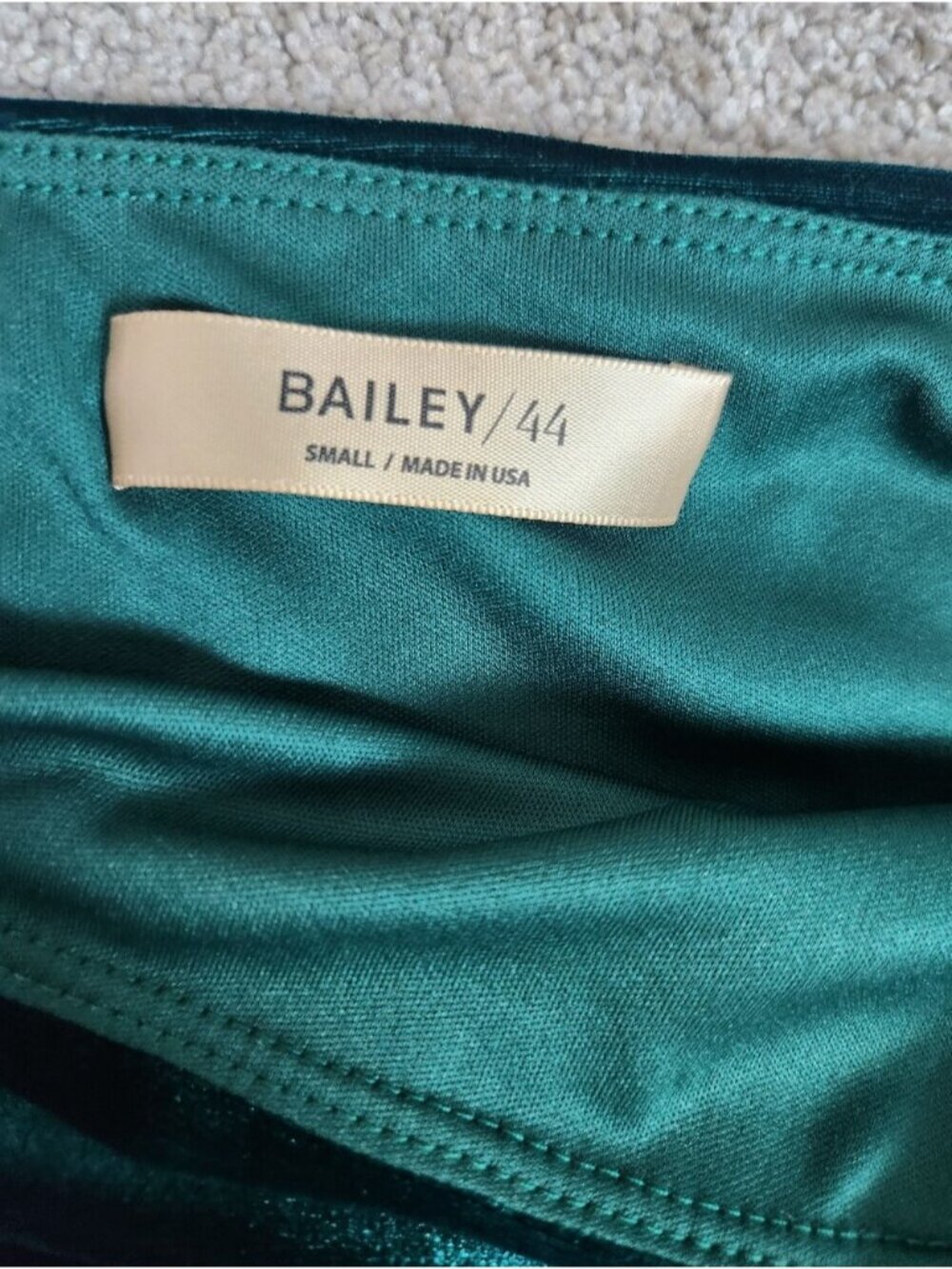 New Revolve Bailey 44 Green Velvet Ruched Skirt Size Small Stretchy Fairy - Picture 11 of 14